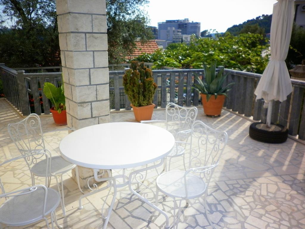 בודווה Rooms Villa Desa מראה חיצוני תמונה