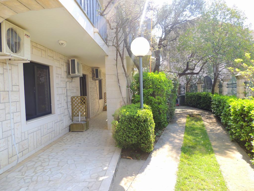 בודווה Rooms Villa Desa חדר תמונה