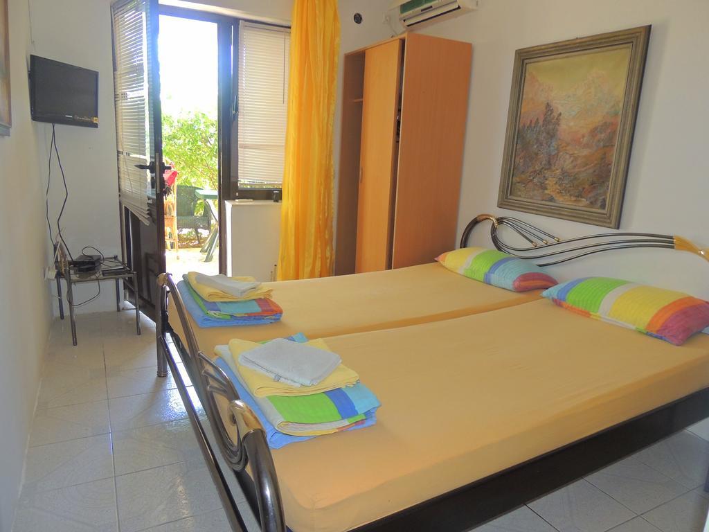 בודווה Rooms Villa Desa מראה חיצוני תמונה