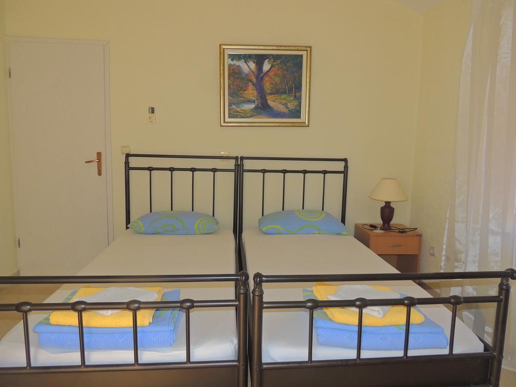 בודווה Rooms Villa Desa מראה חיצוני תמונה